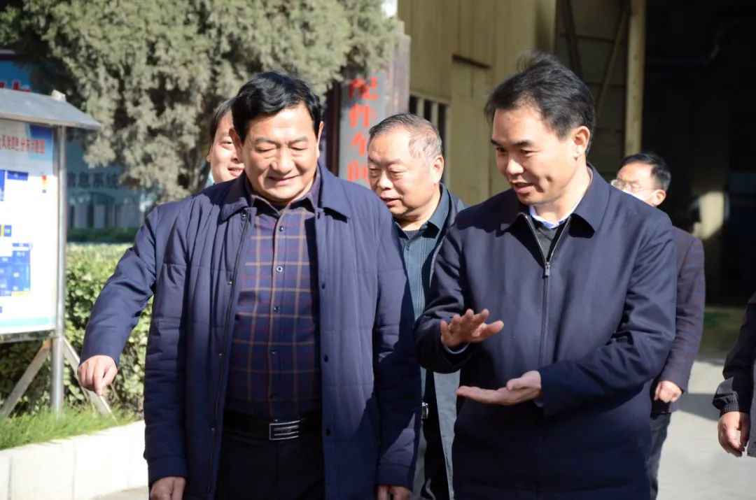 許昌市委統戰部領(lǐng)導走訪(fǎng)調研大張公司(圖2)