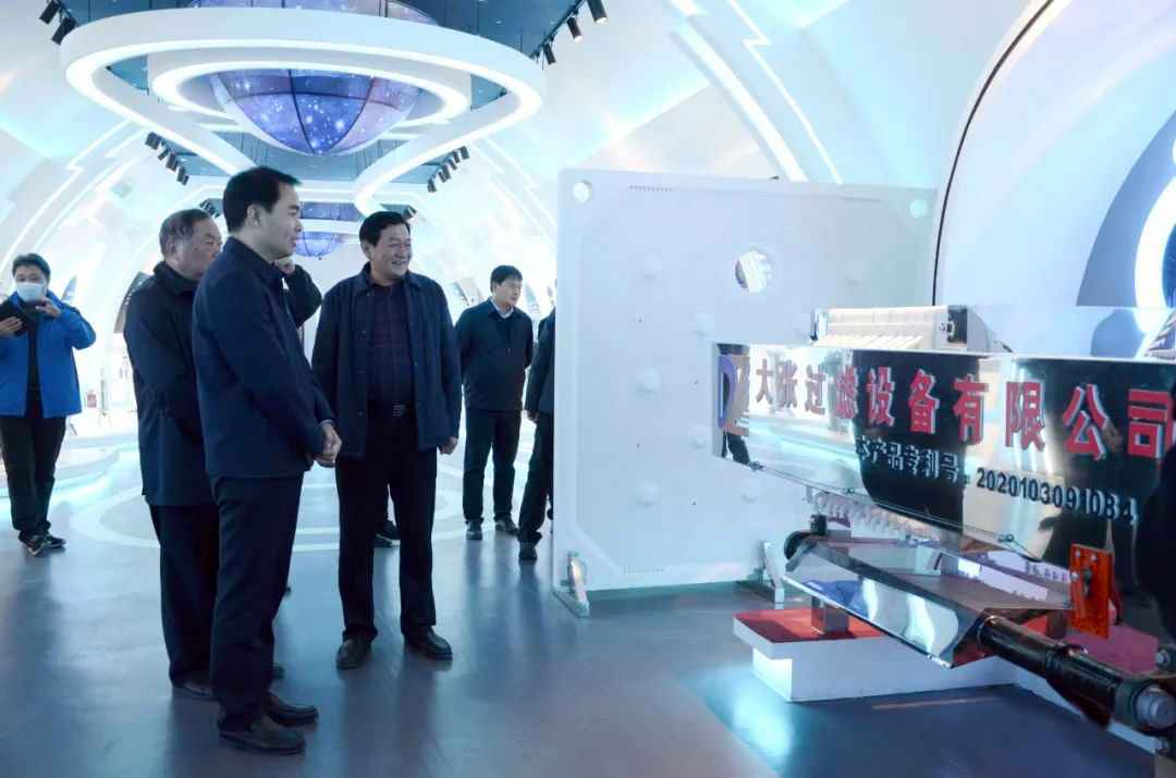 許昌市委統戰部領(lǐng)導走訪(fǎng)調研大張公司(圖6)